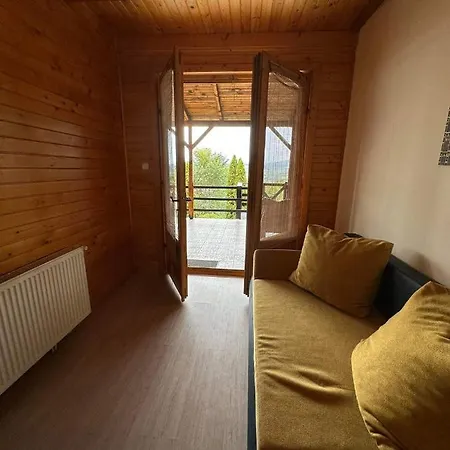 Virag Apartment Felsőtárkány